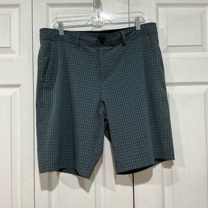 🖤 River Edge Gray and Black Shorts - Size 34